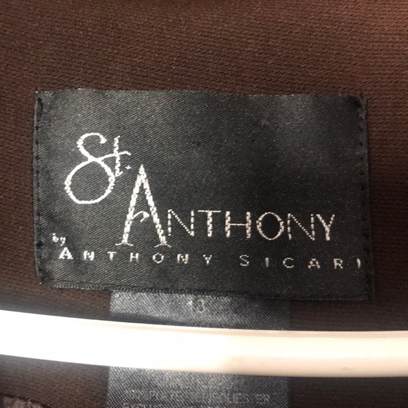 Three Piece Dress Suit - Picture 2 of 10